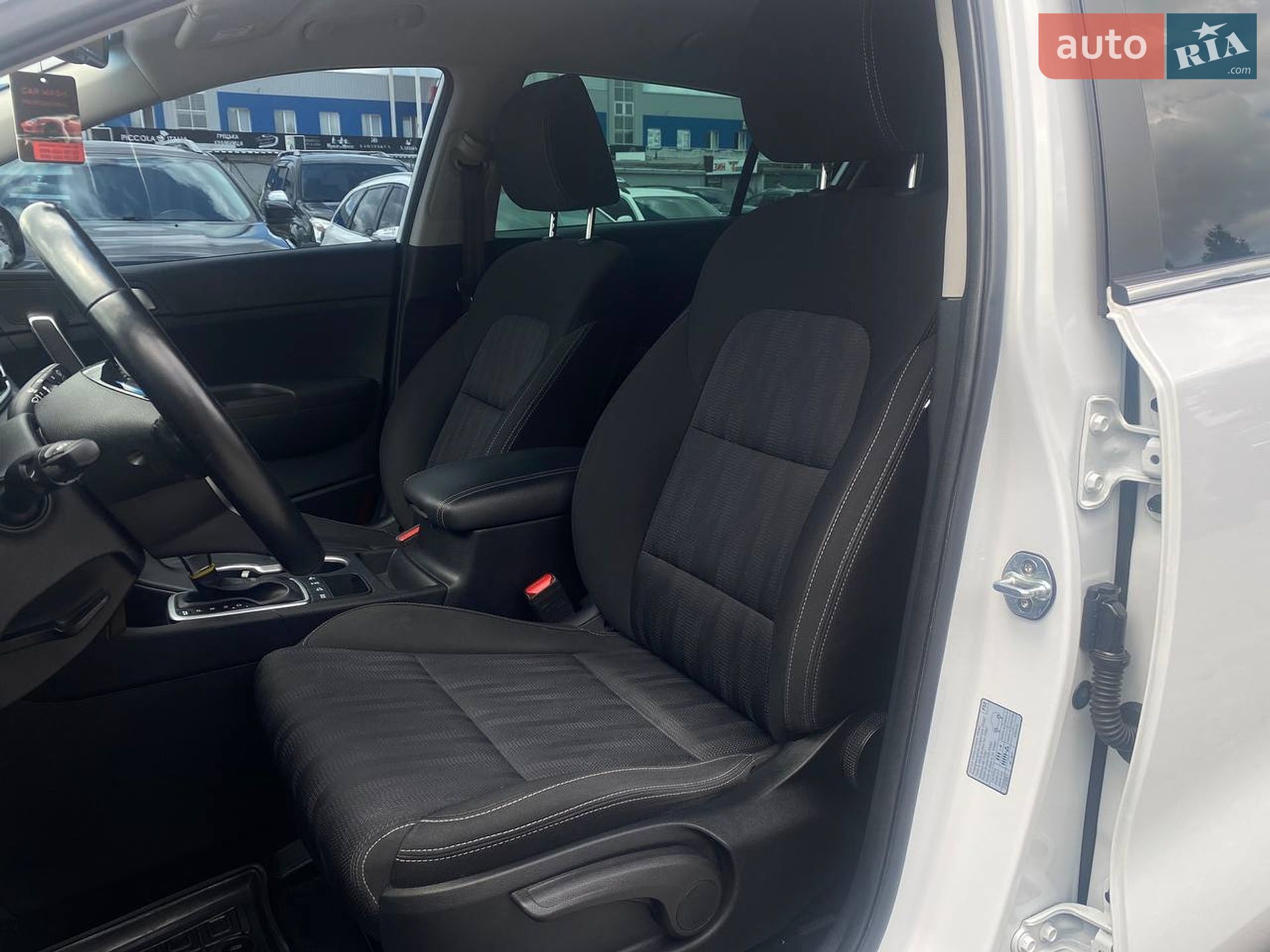 Kia Sportage 2020 VIN U5YPG812HLL887021 фото оголошення 28 з 47