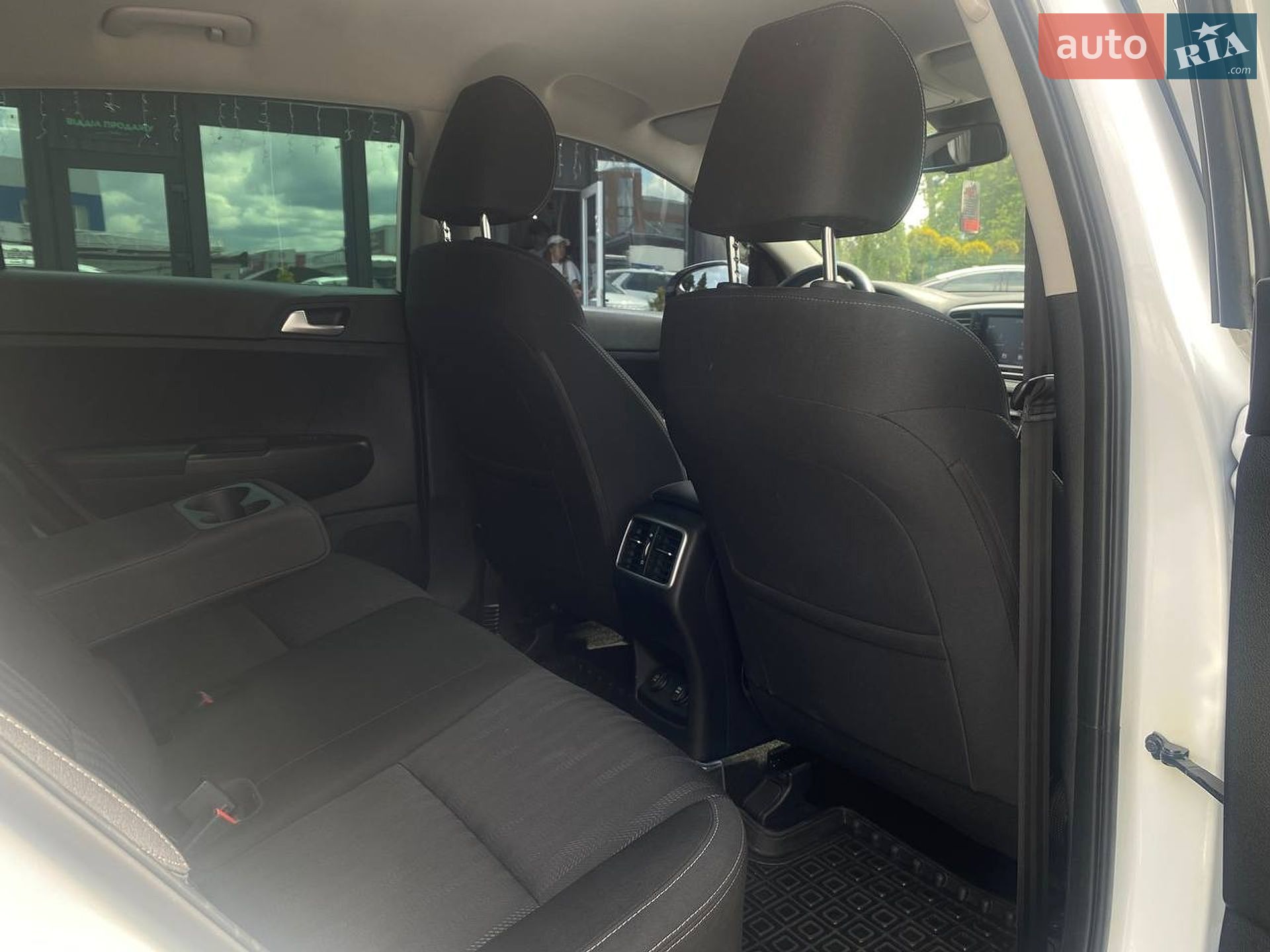 Kia Sportage 2020 VIN U5YPG812HLL887021 фото оголошення 30 з 47