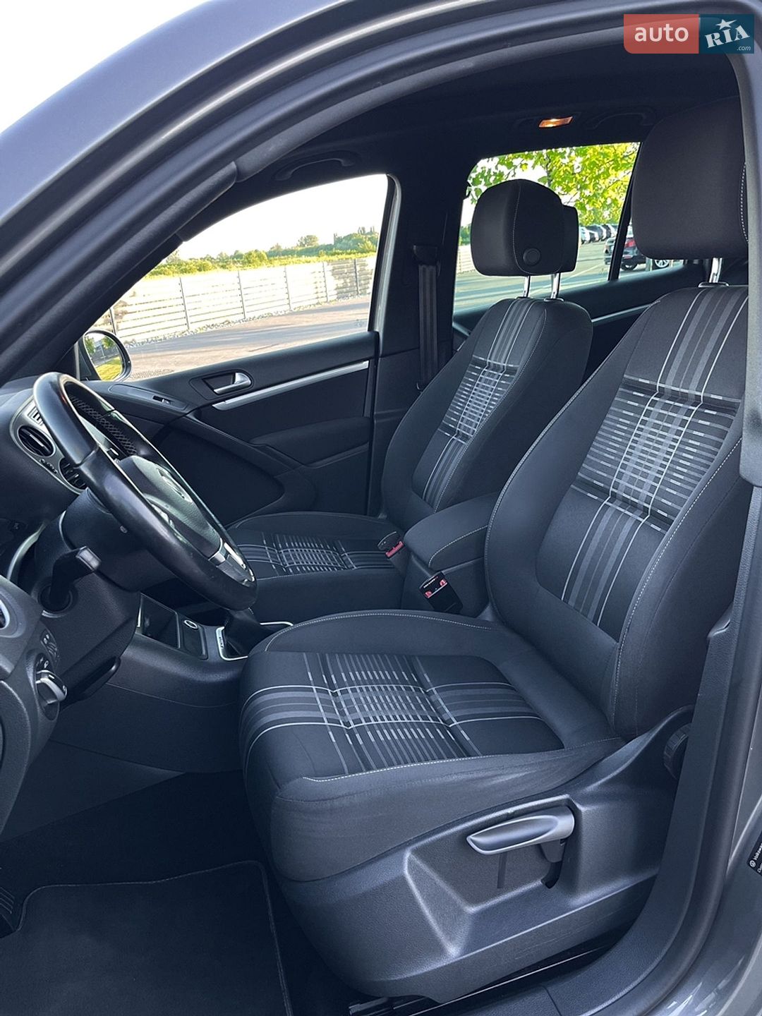 Volkswagen Tiguan 2015 VIN WVGZZZ5NZGW000779 фото оголошення 22 з 50