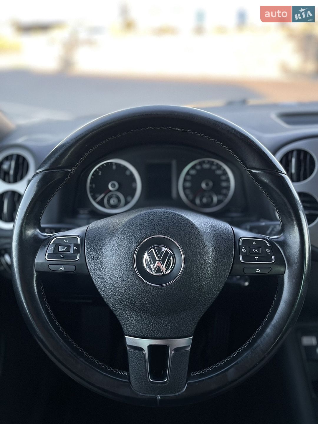 Volkswagen Tiguan 2015 VIN WVGZZZ5NZGW000779 фото оголошення 32 з 50