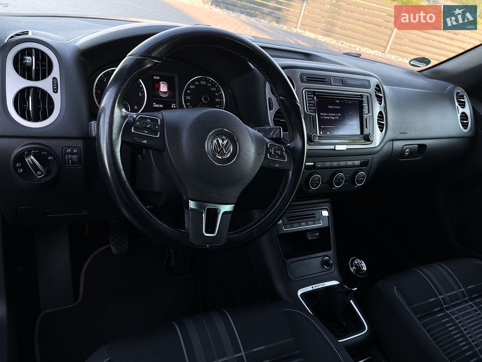 Volkswagen Tiguan 2015 VIN WVGZZZ5NZGW000779 фото оголошення 33 з 50