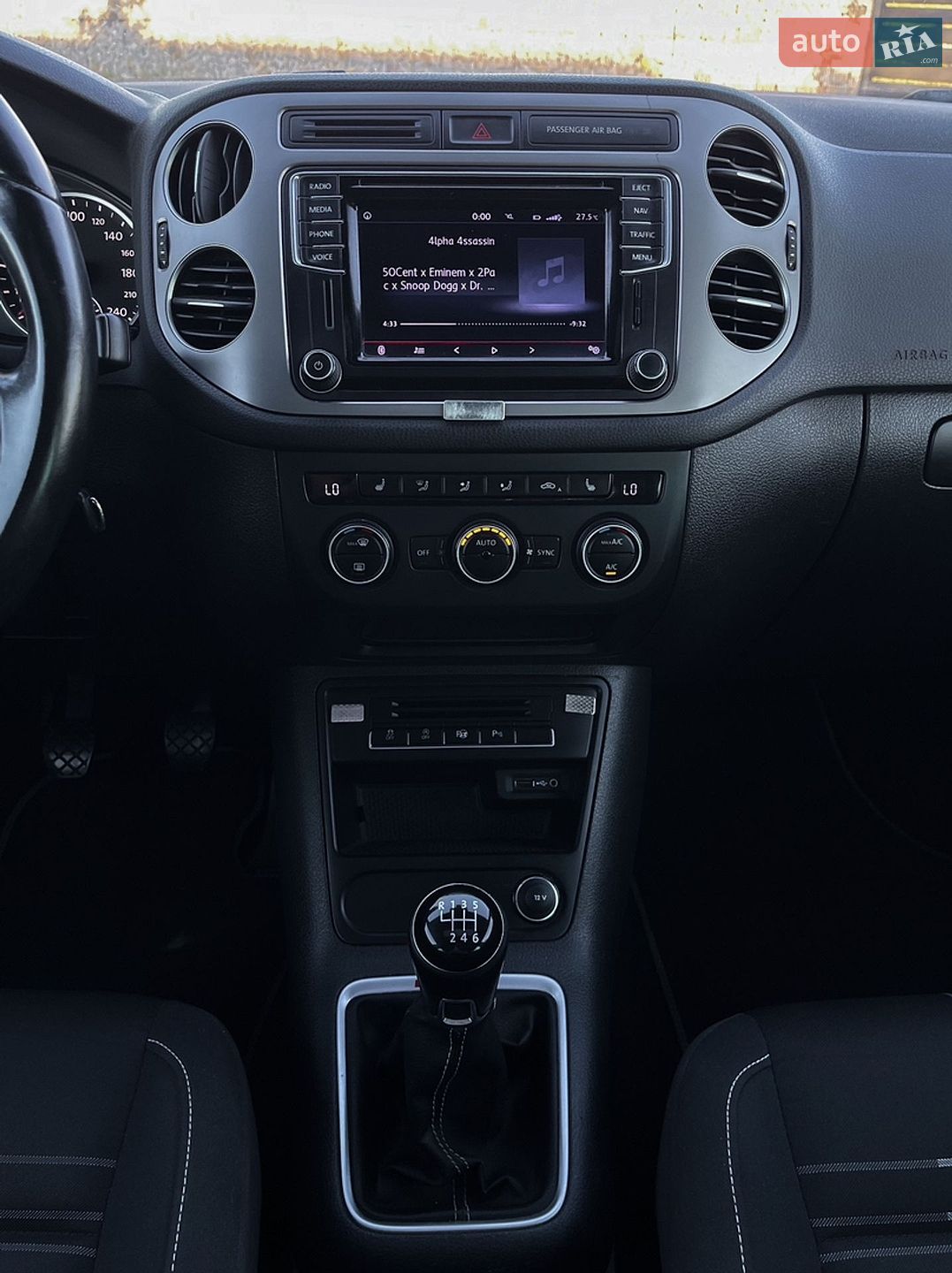Volkswagen Tiguan 2015 VIN WVGZZZ5NZGW000779 фото оголошення 40 з 50