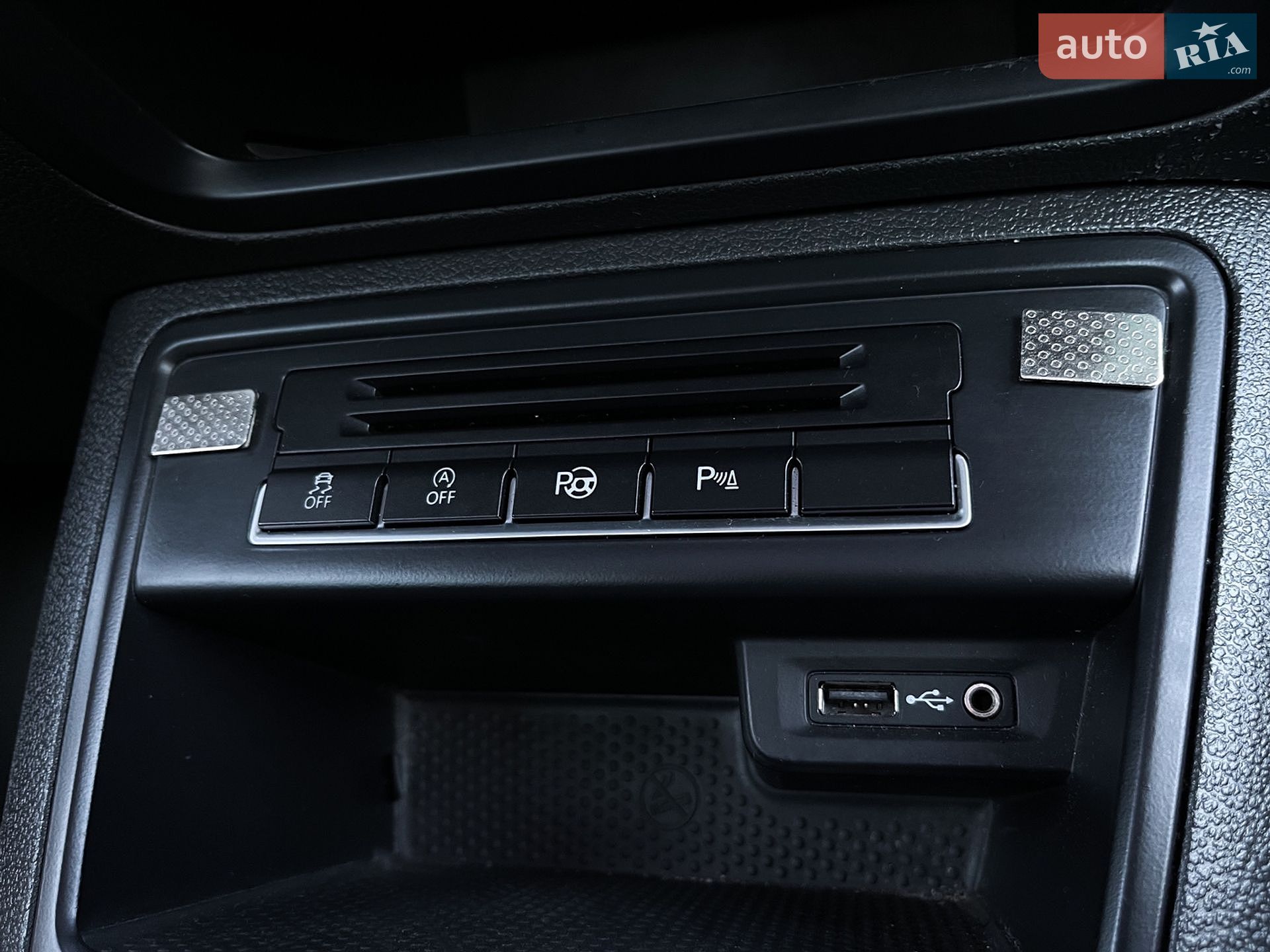 Volkswagen Tiguan 2015 VIN WVGZZZ5NZGW000779 фото оголошення 46 з 50