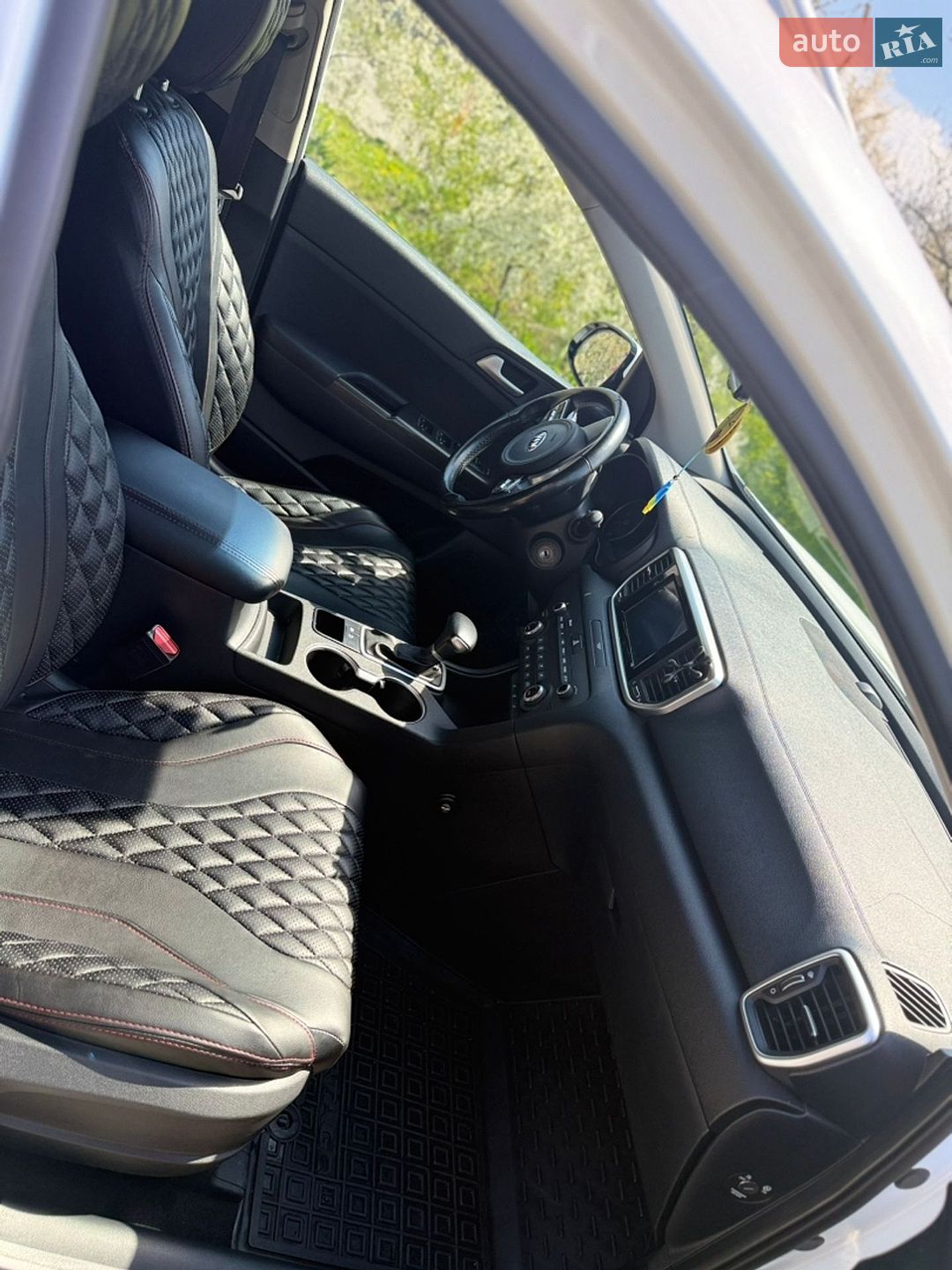 Kia Sportage 2019 VIN U5YPG812GKL699950 фото оголошення 15 з 23