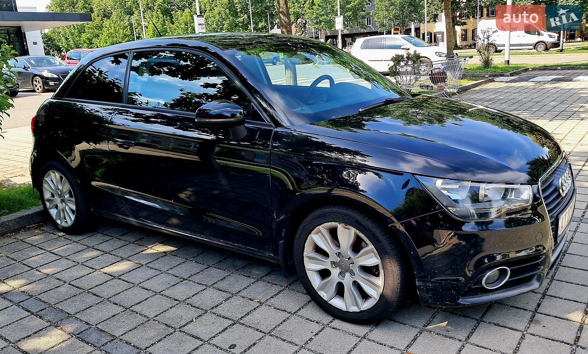 Audi A1 2010 VIN WAUZZZ8X0BB008851 фото оголошення 2 з 10