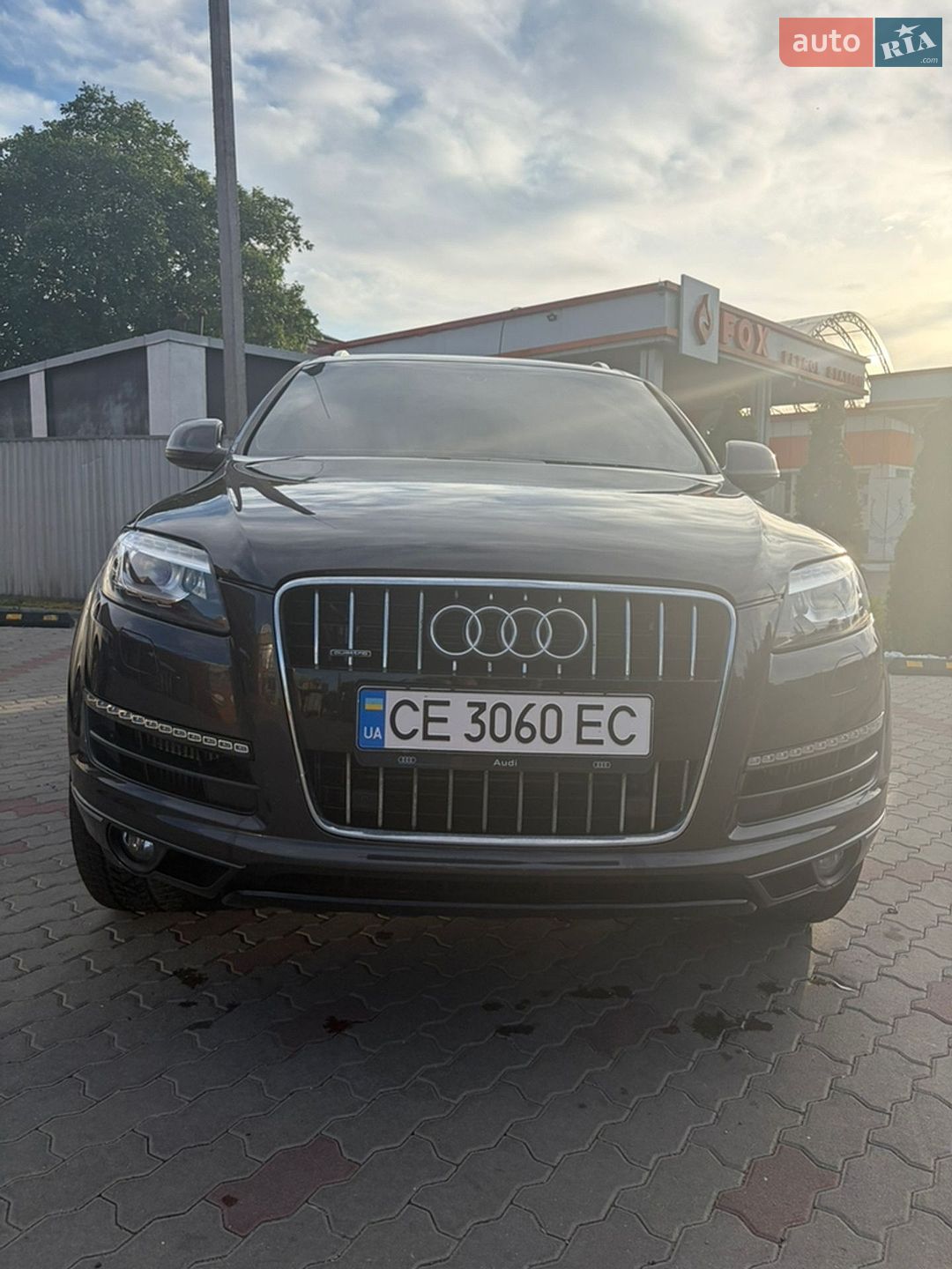 Audi Q7 2015 VIN WA1LMAFE3FD018871 фото оголошення 2 з 18