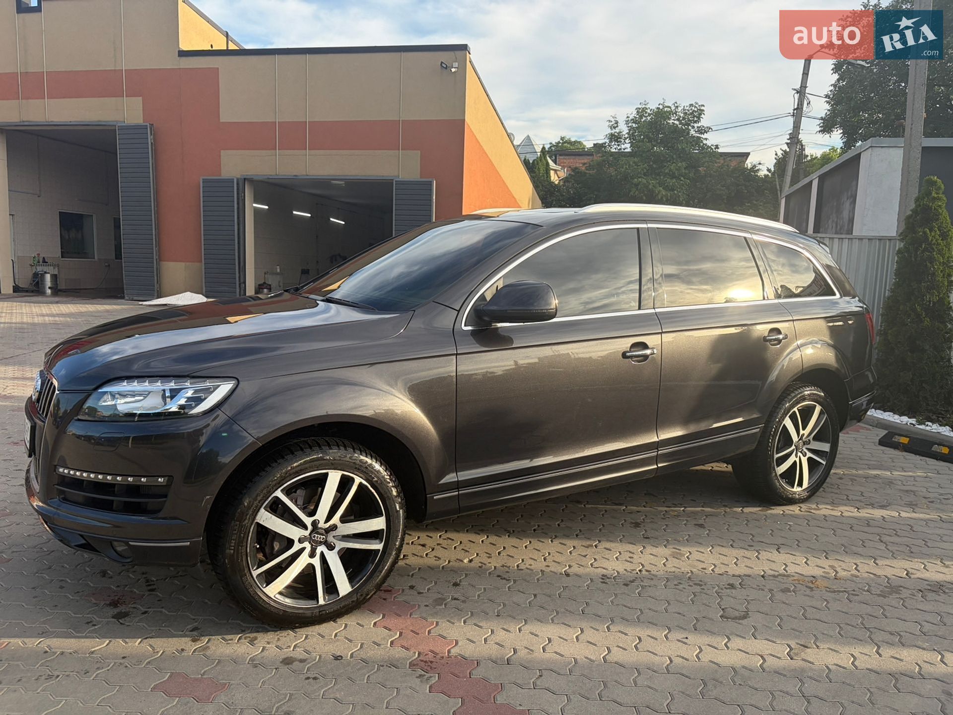 Audi Q7 2015 VIN WA1LMAFE3FD018871 фото оголошення 5 з 18