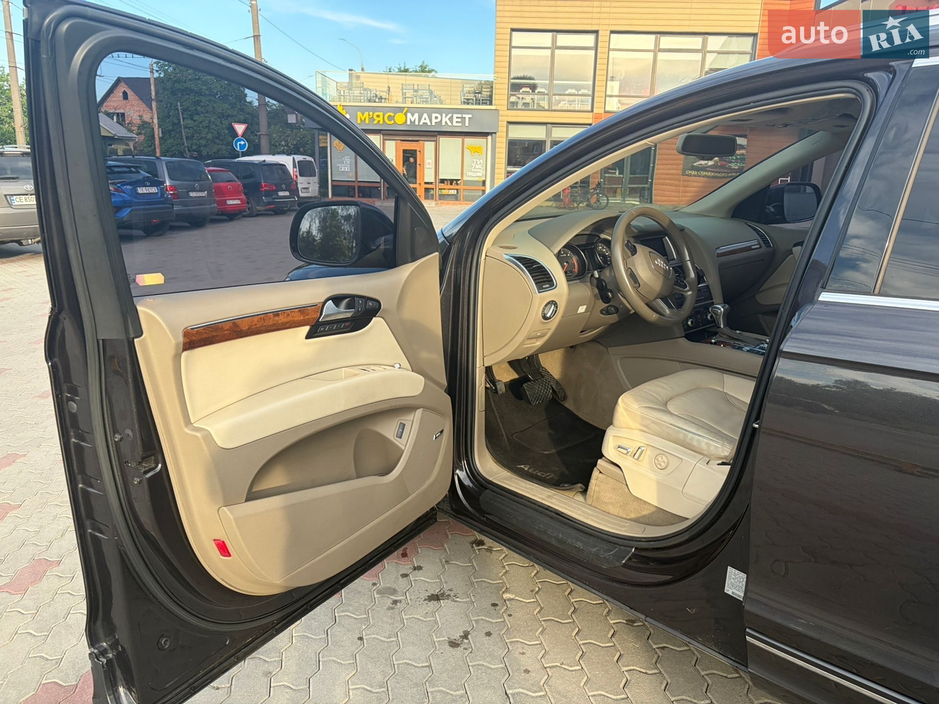 Audi Q7 2015 VIN WA1LMAFE3FD018871 фото оголошення 10 з 18