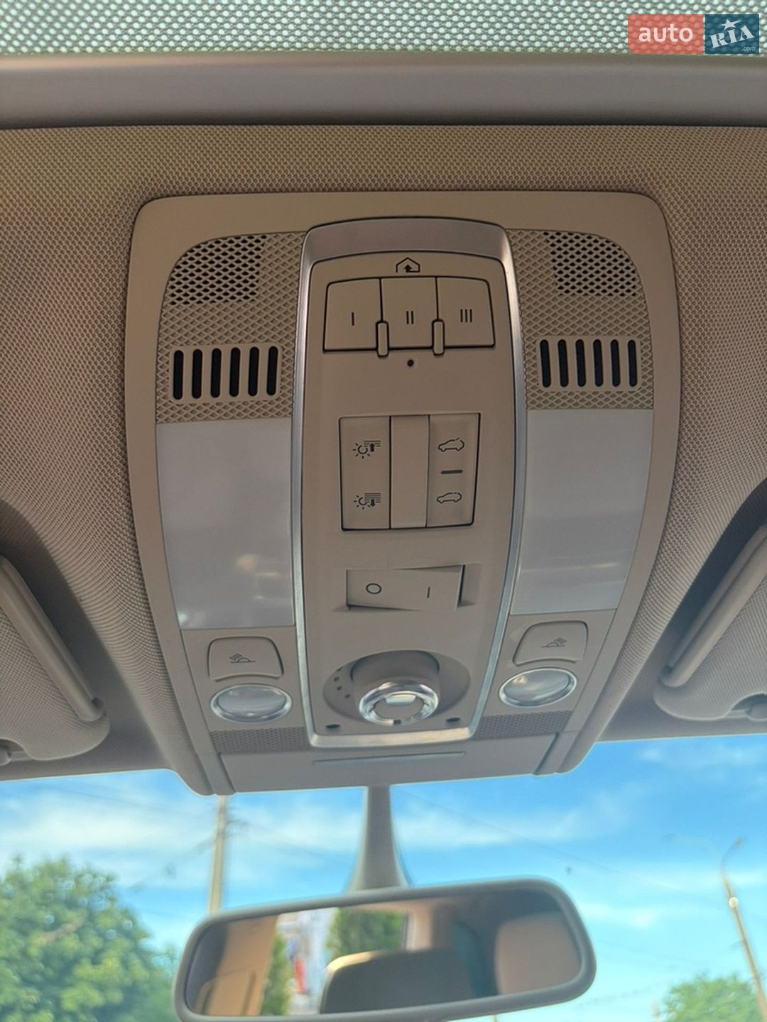 Audi Q7 2015 VIN WA1LMAFE3FD018871 фото оголошення 16 з 18