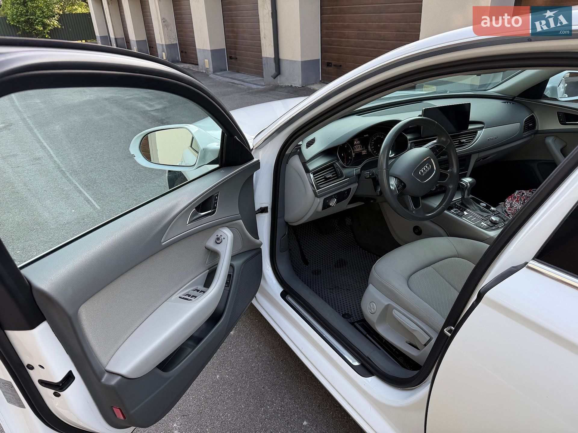Audi A6 2012 VIN WAUZZZ4G1CN170218 фото оголошення 6 з 15