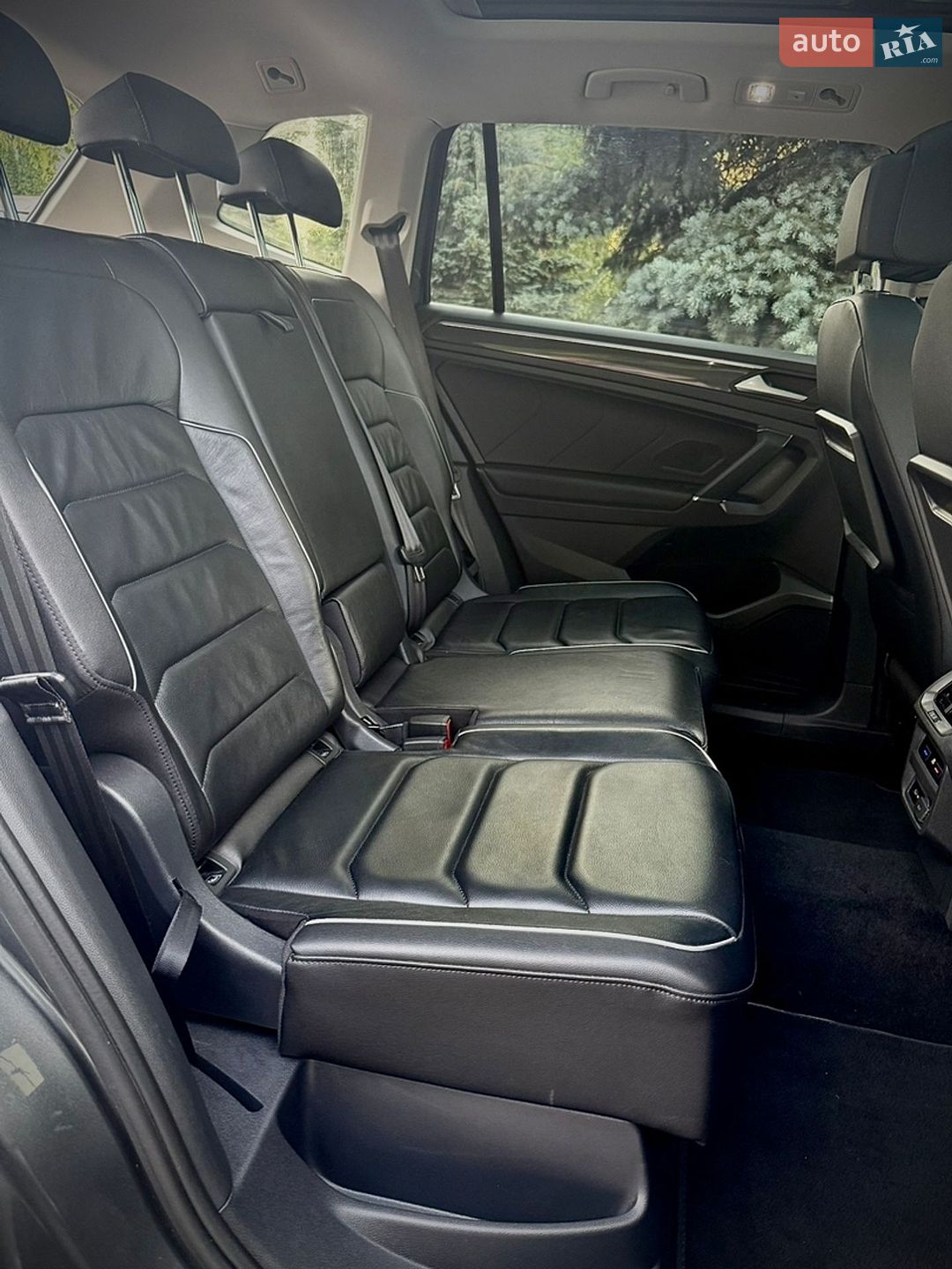 Volkswagen Tiguan 2019 VIN WVGZZZ5NZKM163001 фото оголошення 20 з 26