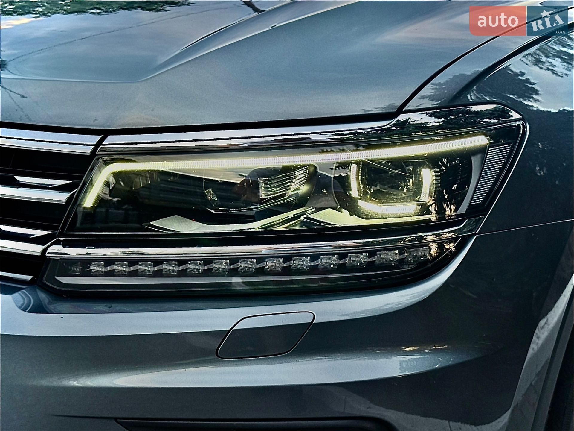 Volkswagen Tiguan 2019 VIN WVGZZZ5NZKM163001 фото оголошення 25 з 26