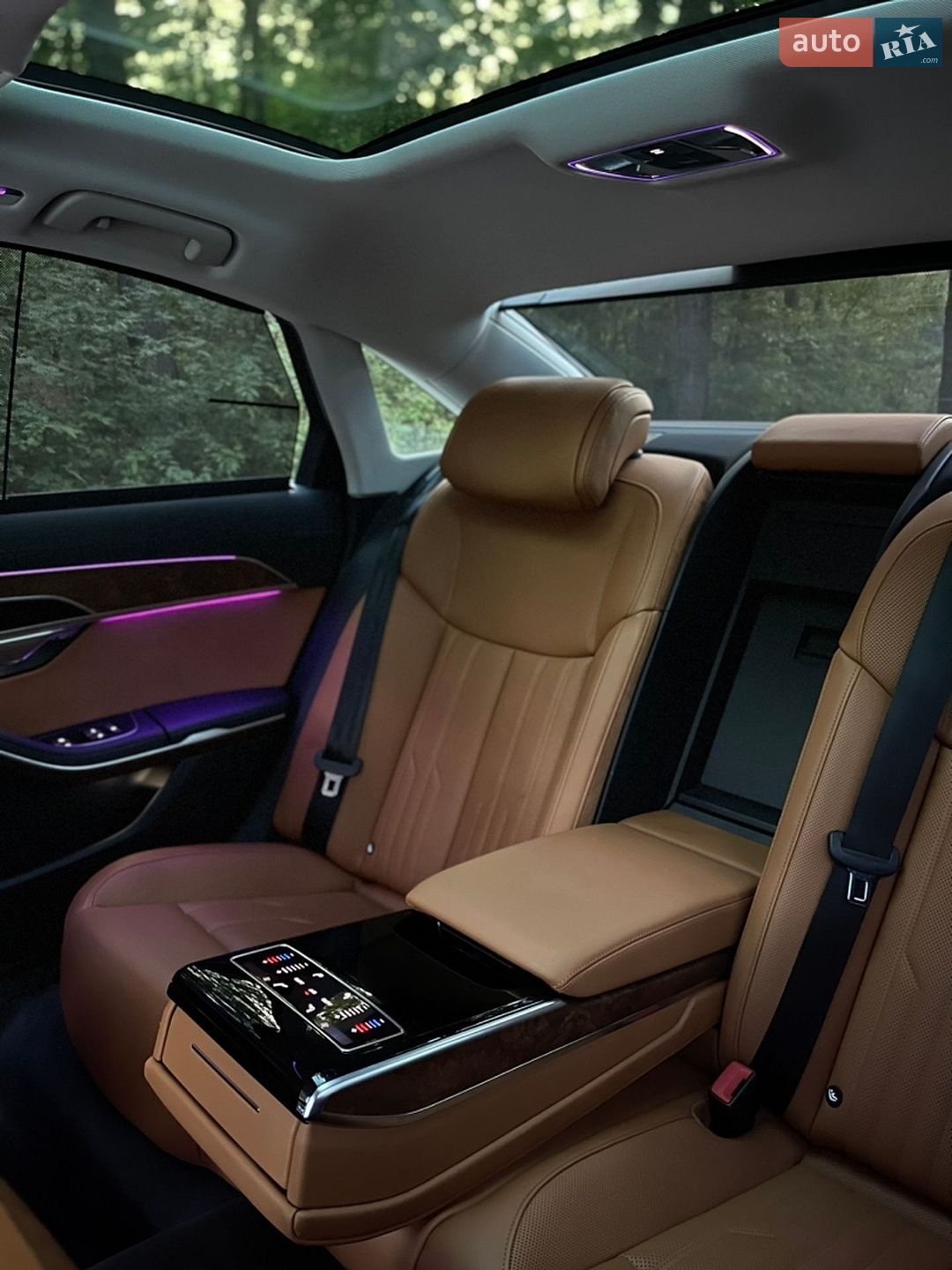 AUDI A8 2023 VIN WAULDAF8XPN006841 фото оголошення 9 з 21