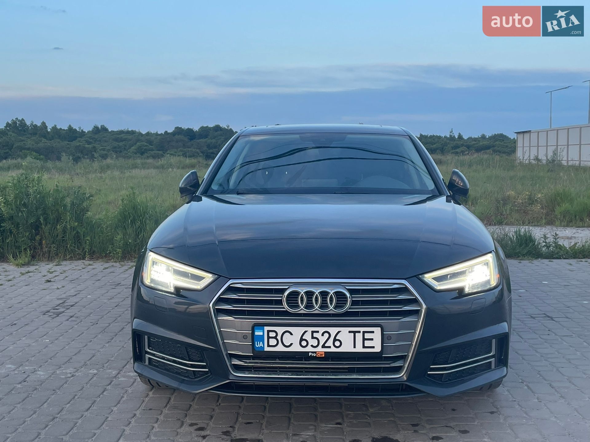 Audi A4 2016 VIN WAUENAF48HN025148 фото оголошення 19 з 30