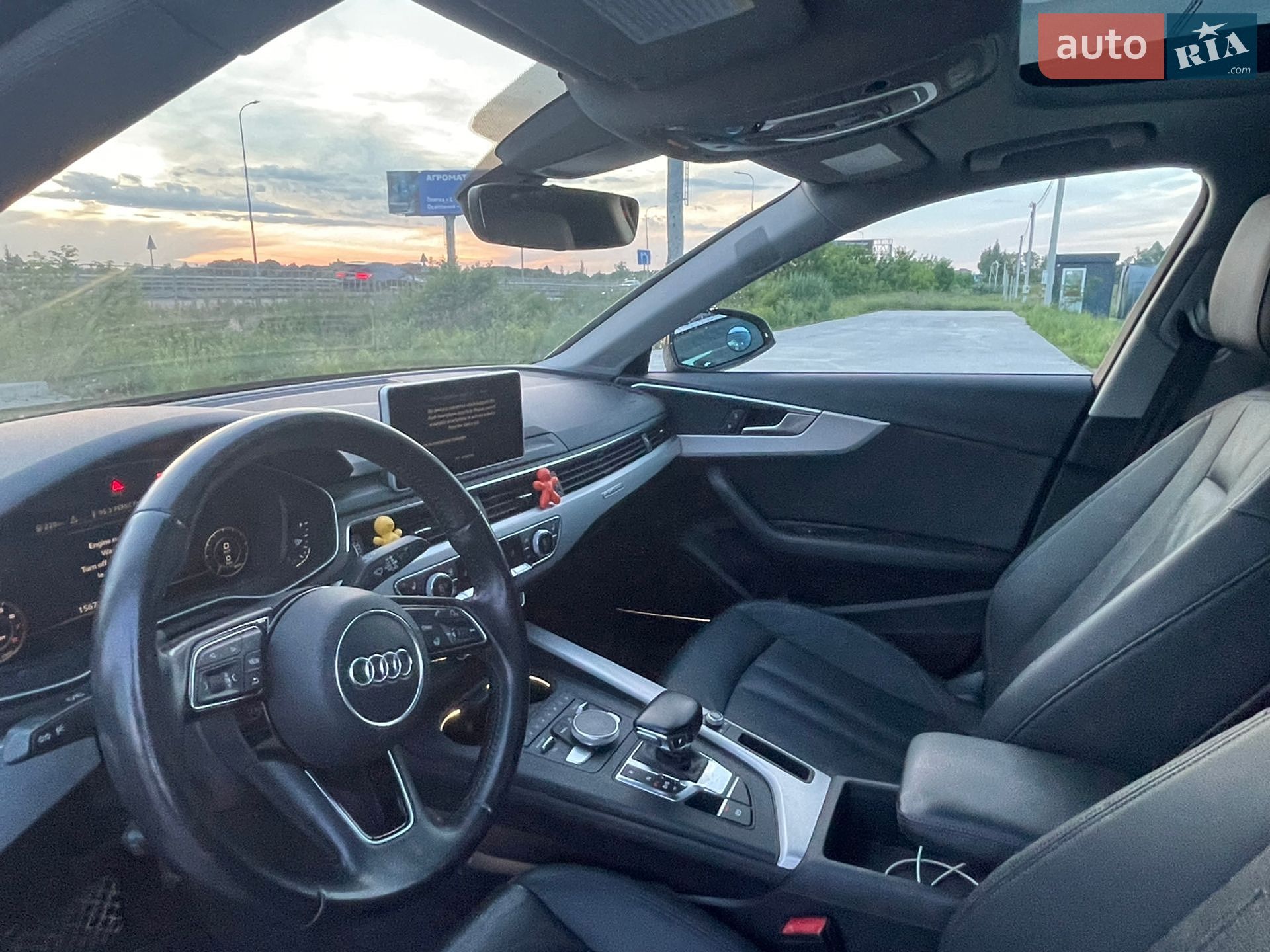 Audi A4 2016 VIN WAUENAF48HN025148 фото оголошення 20 з 30