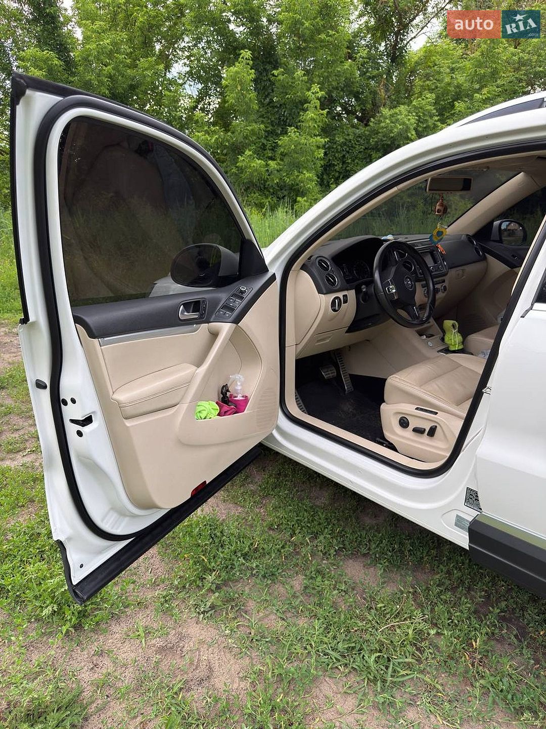 Volkswagen Tiguan 2012 VIN WVGBV3AX6DW060841 фото оголошення 11 з 17