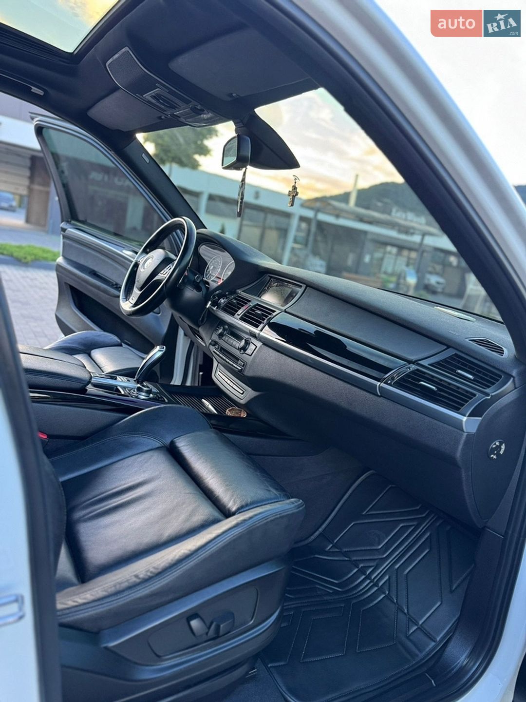 BMW X5 2012 VIN WBAZW610X0L576861 фото оголошення 10 з 20