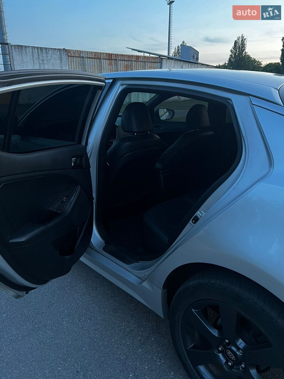 Kia K5 2014 VIN KNAGN418BFA565514 фото оголошення 12 з 22