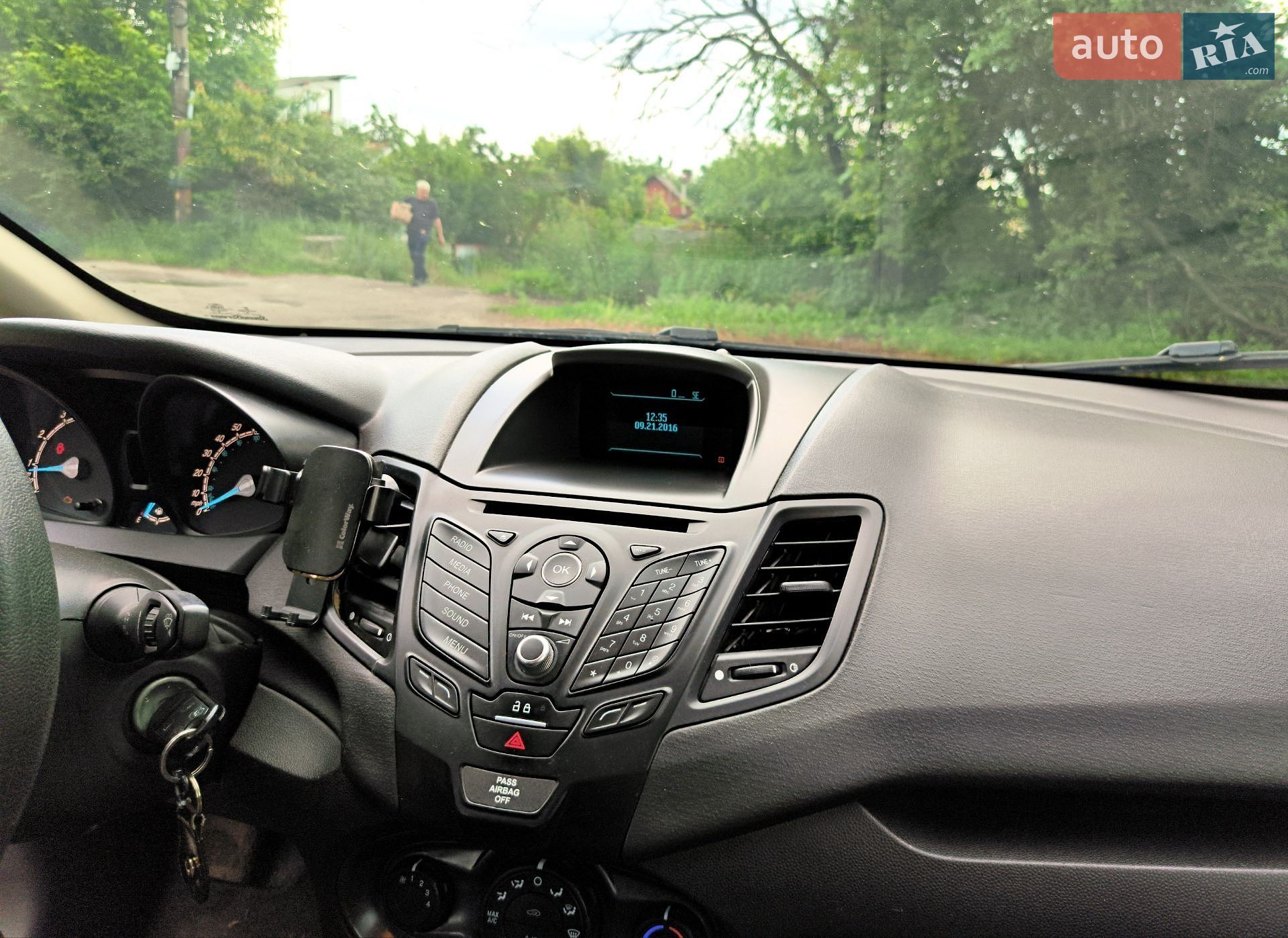 Ford Fiesta 2016 VIN 3FADP4AJ4GM201618 фото оголошення 5 з 6