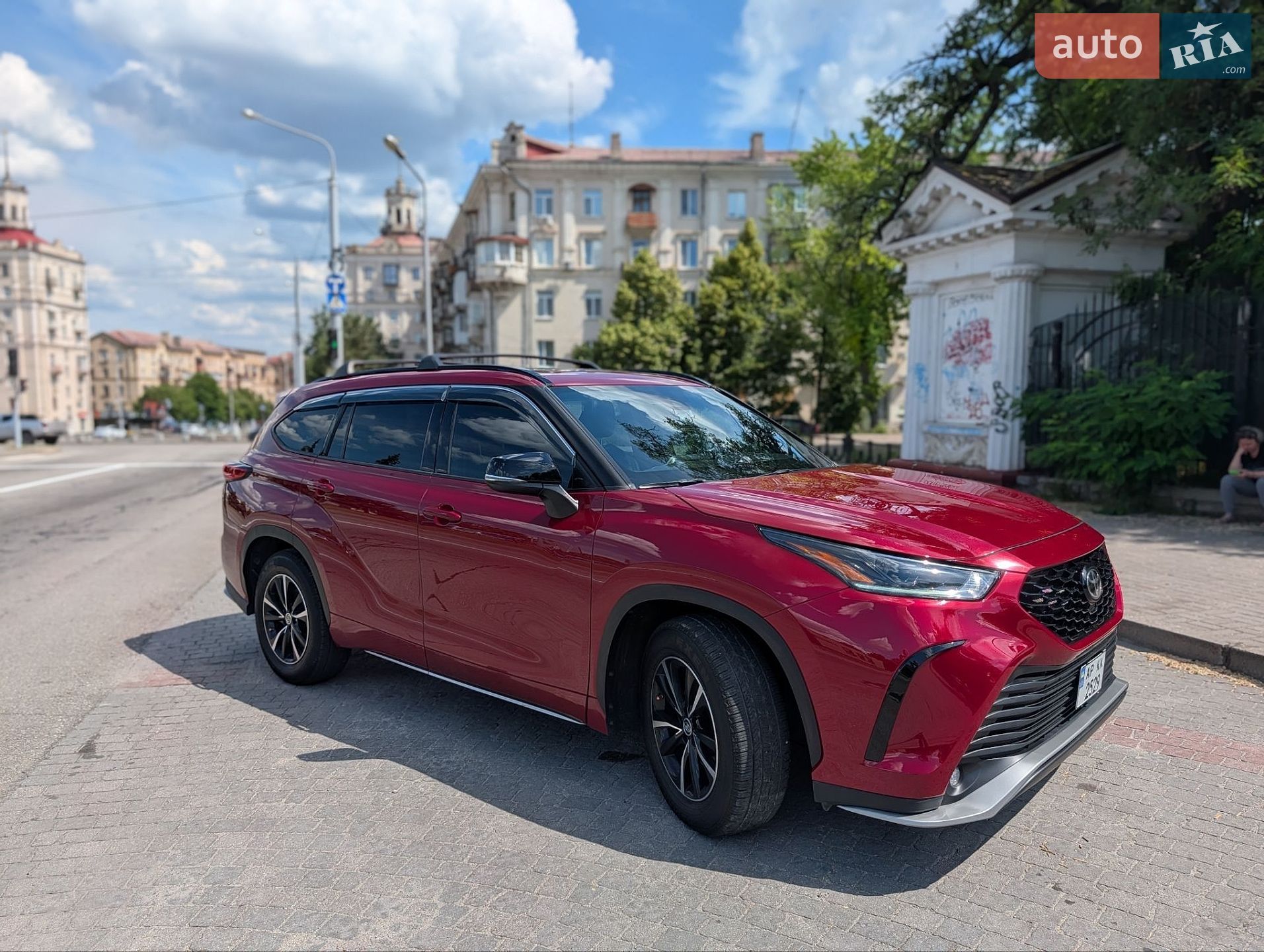 Toyota Highlander 2021 VIN 5TDJZRBH0MS119686 фото оголошення 2 з 62