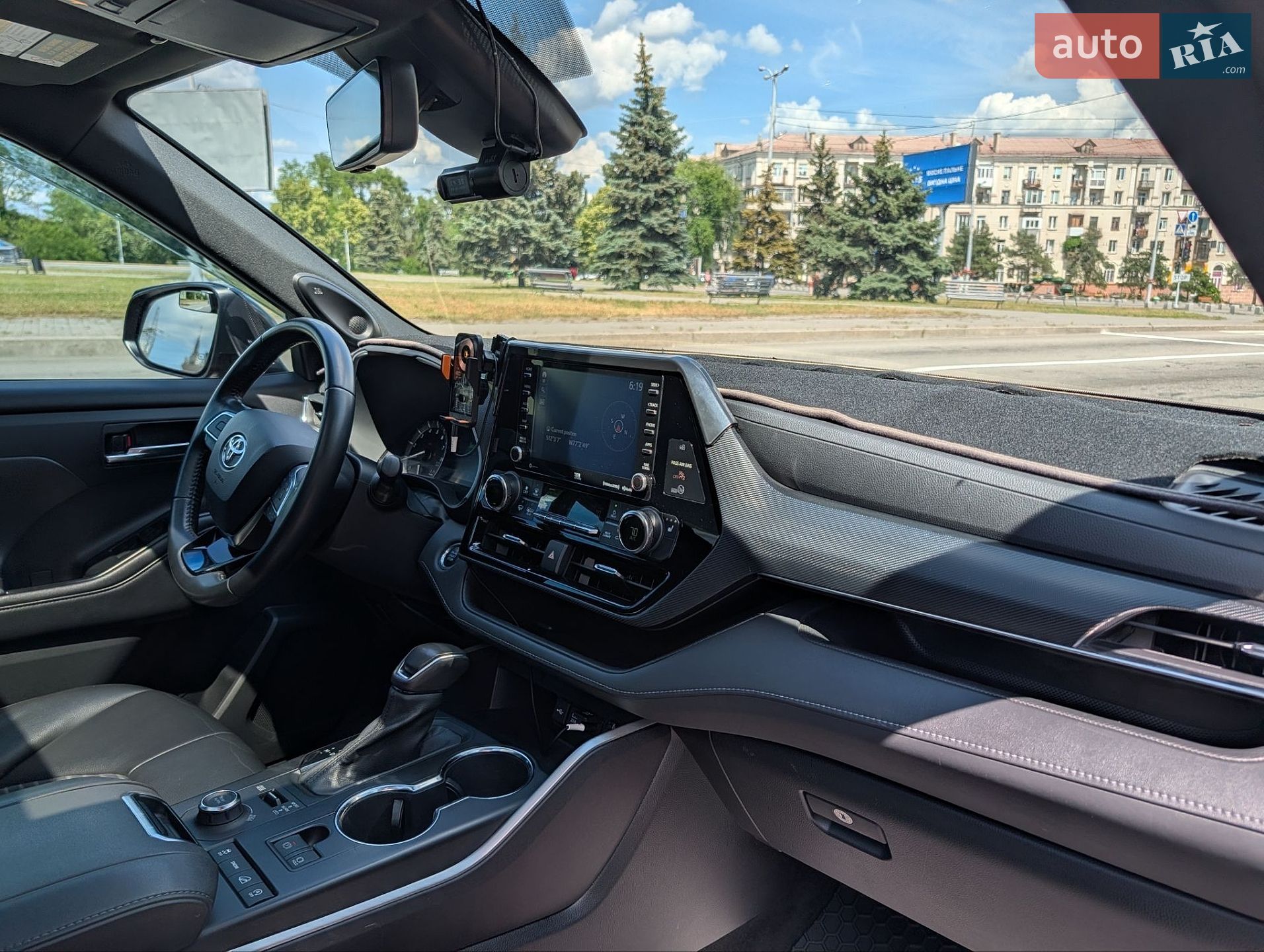 Toyota Highlander 2021 VIN 5TDJZRBH0MS119686 фото оголошення 19 з 62
