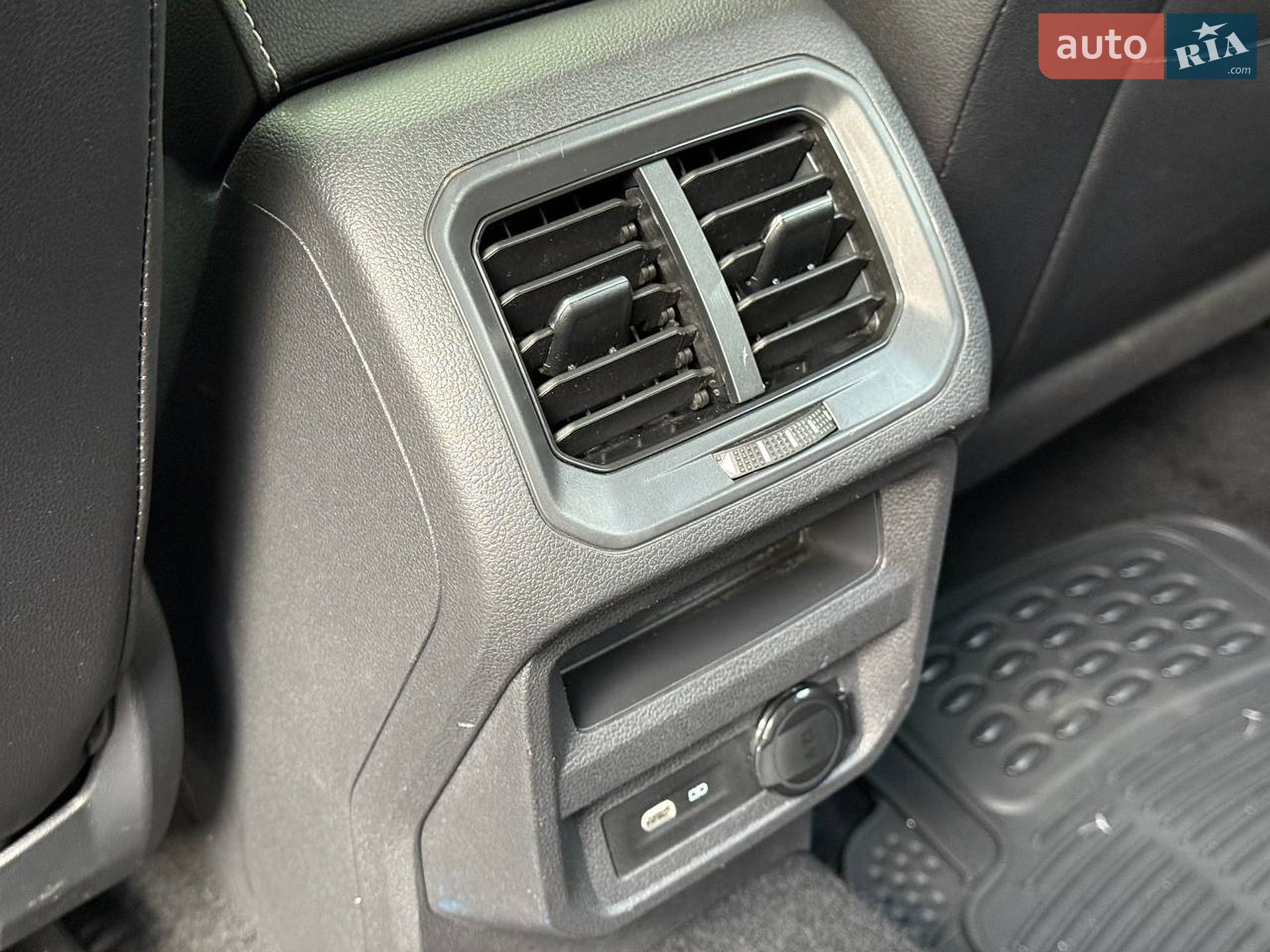 Volkswagen Tiguan Allspace 2020 VIN 3VV3B7AX4MM032014 фото оголошення 28 з 49