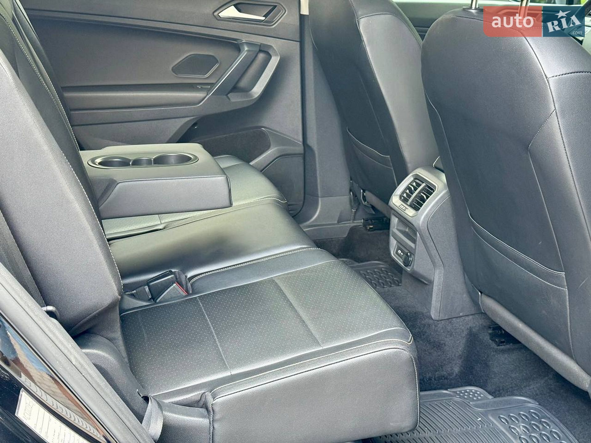 Volkswagen Tiguan Allspace 2020 VIN 3VV3B7AX4MM032014 фото оголошення 30 з 49
