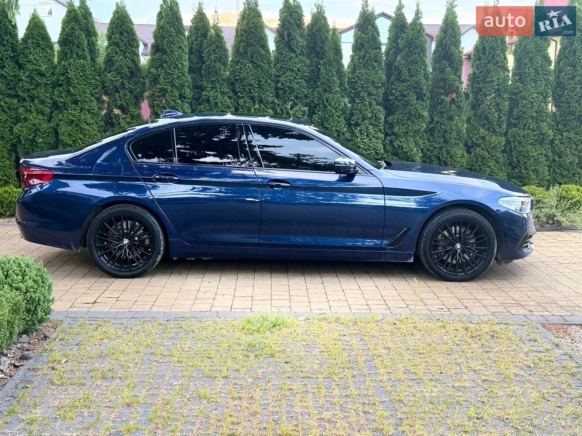 BMW 5 Series 2018 VIN WBAJB1C56JB085165 фото оголошення 9 з 34
