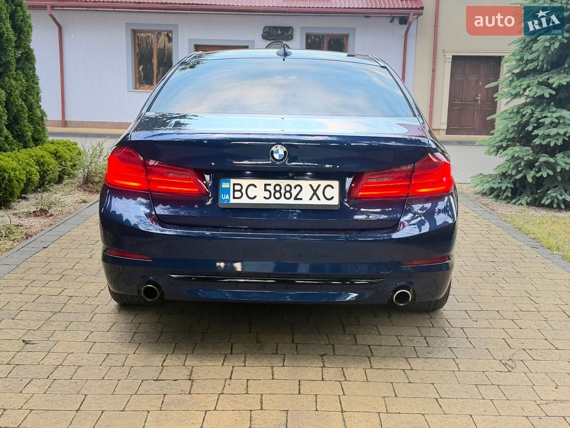 BMW 5 Series 2018 VIN WBAJB1C56JB085165 фото оголошення 15 з 34