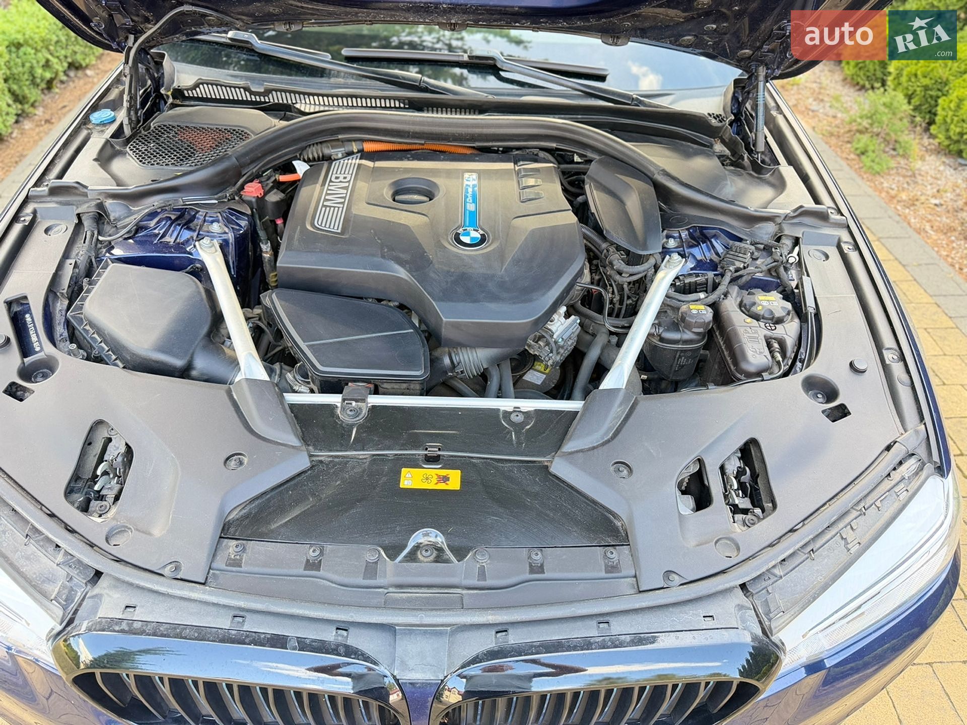 BMW 5 Series 2018 VIN WBAJB1C56JB085165 фото оголошення 18 з 34