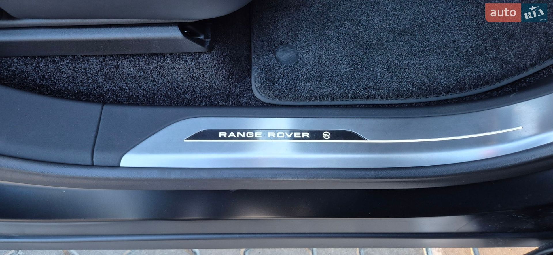 Land Rover Range Rover 2023 VIN SALKU9E77PA074911 фото оголошення 24 з 38