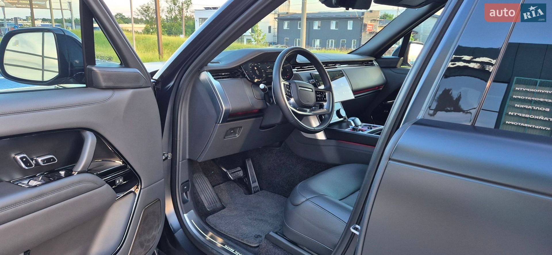 Land Rover Range Rover 2023 VIN SALKU9E77PA074911 фото оголошення 26 з 38
