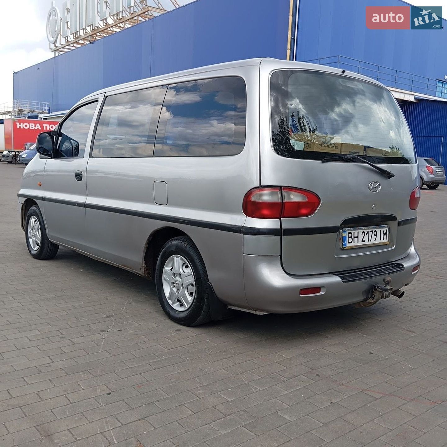 Hyundai H 200 2000 VIN KMJWVH7HPYU228757 фото оголошення 4 з 14