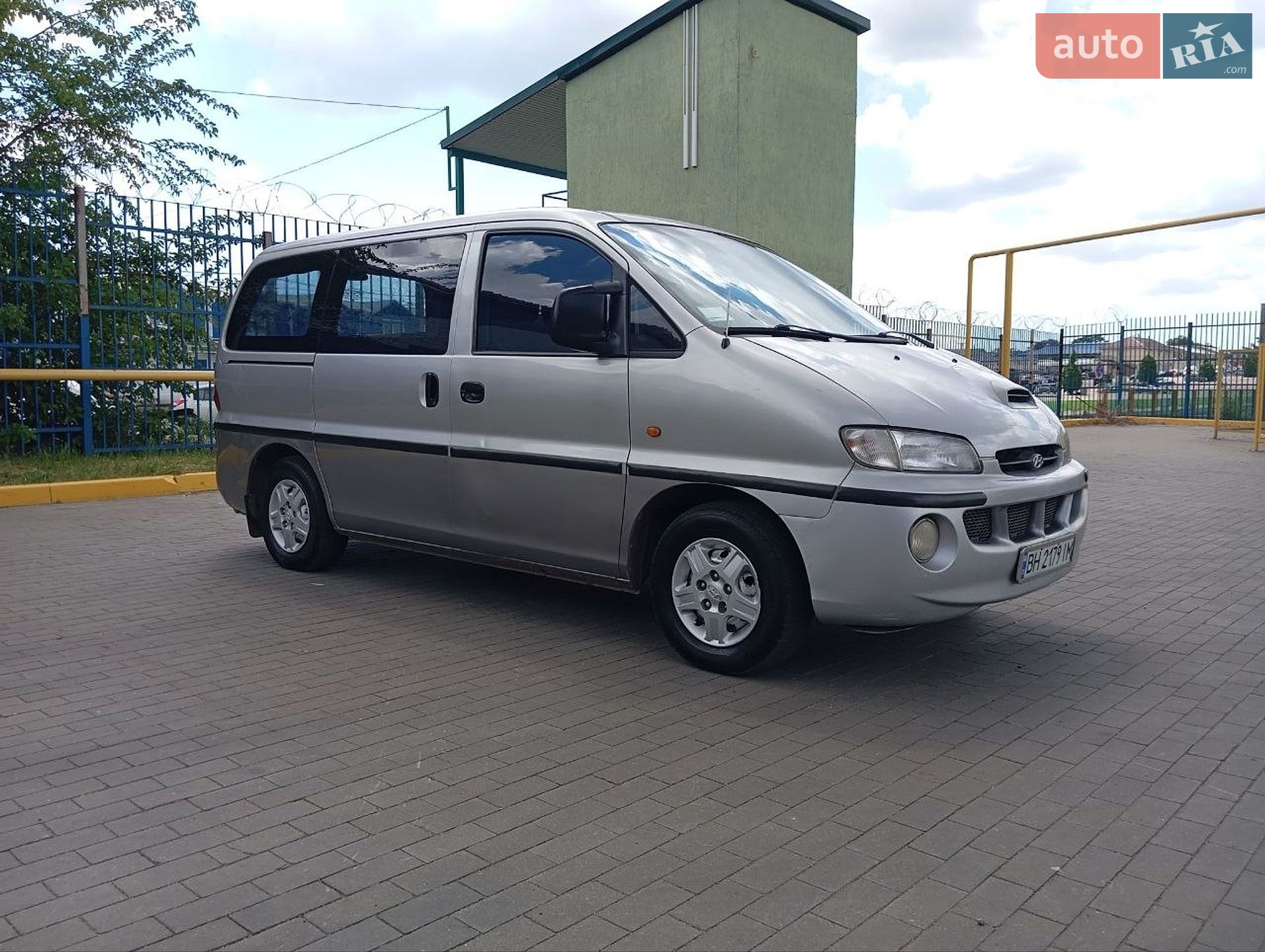 Hyundai H 200 2000 VIN KMJWVH7HPYU228757 фото оголошення 7 з 14
