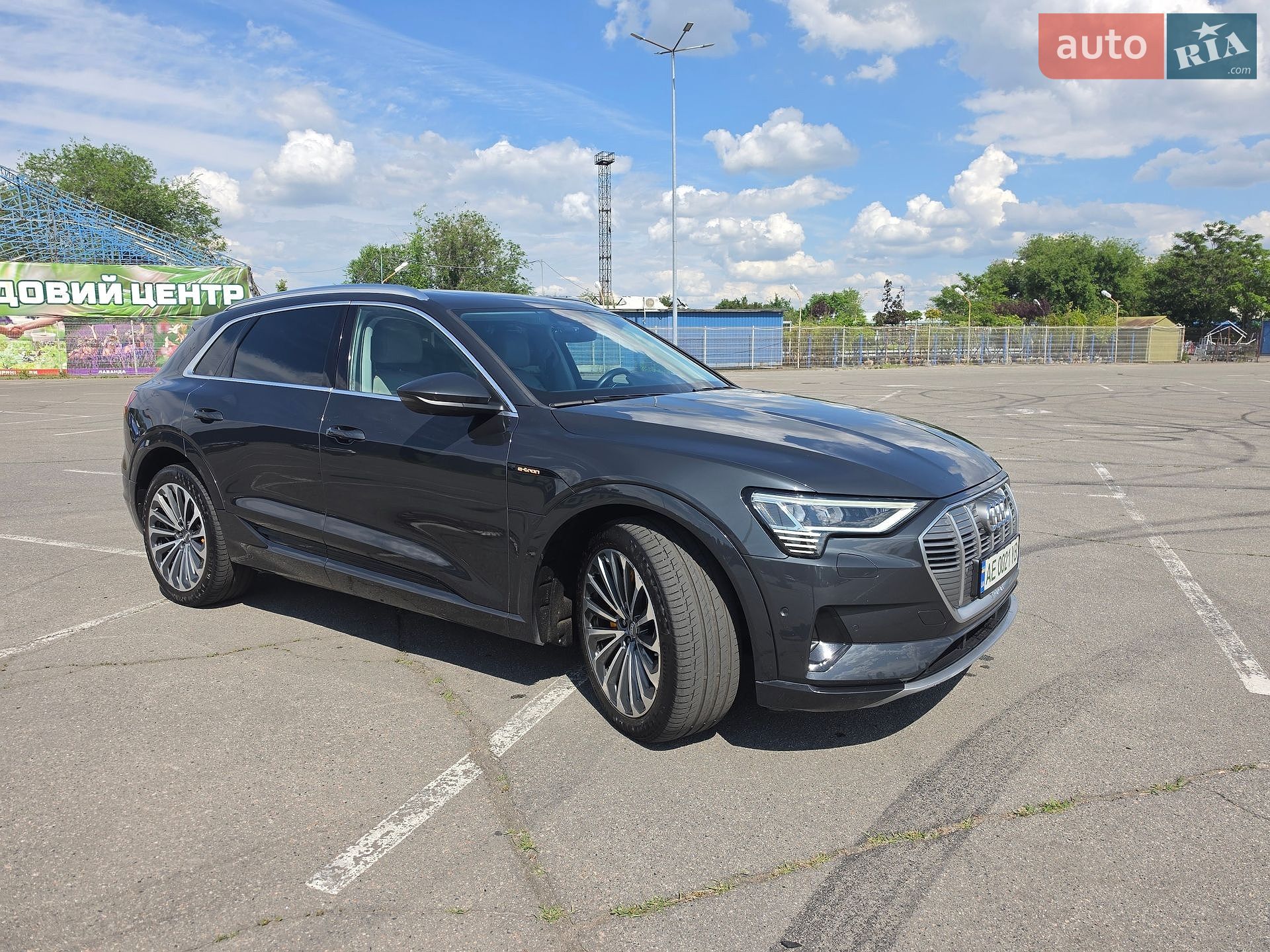 Audi e-tron 2020 VIN WAUZZZGE8LB017797 фото оголошення 6 з 45