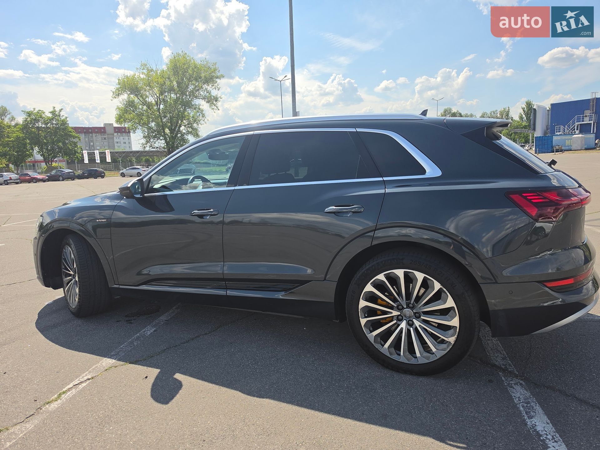 Audi e-tron 2020 VIN WAUZZZGE8LB017797 фото оголошення 14 з 45