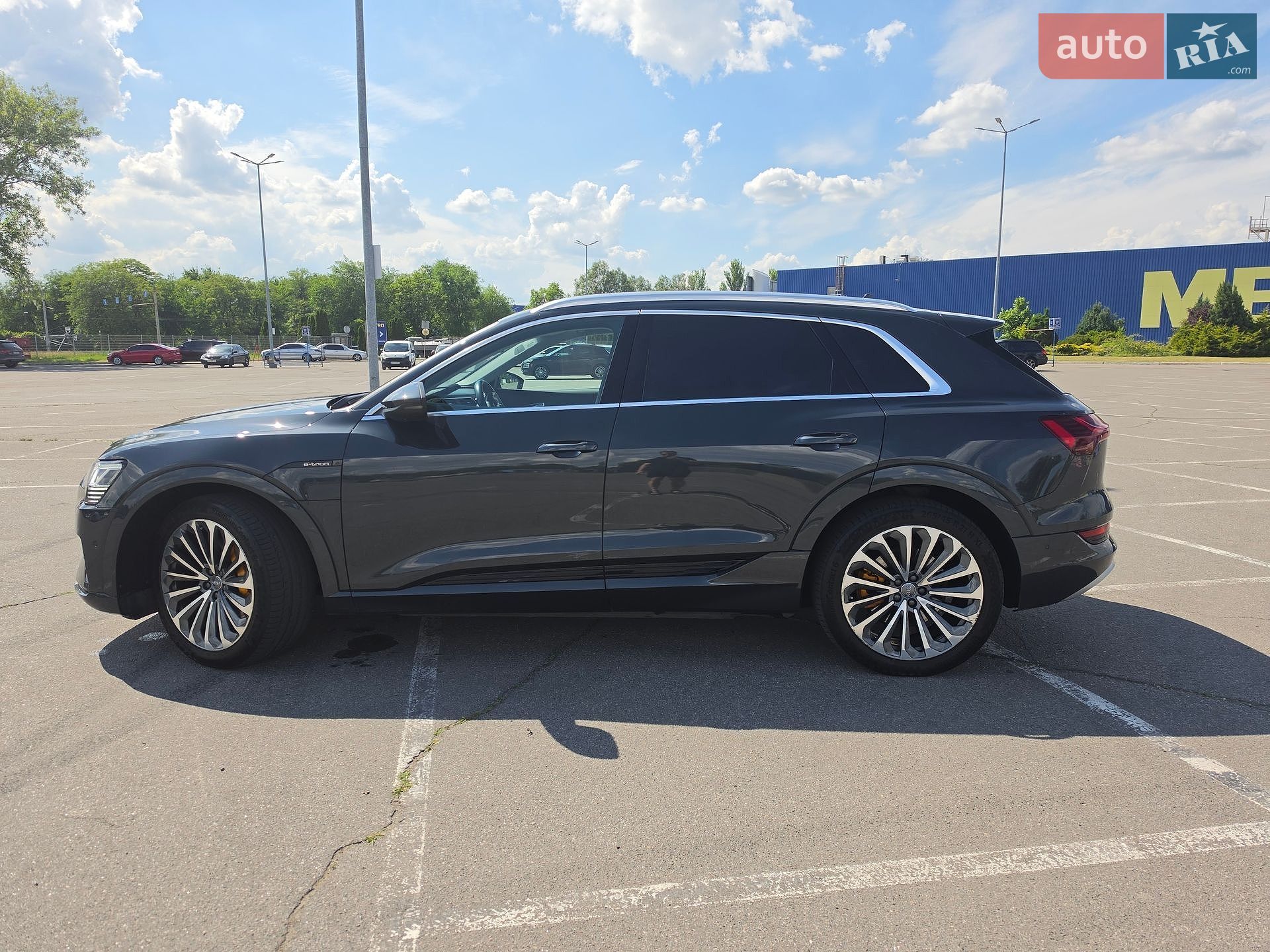 Audi e-tron 2020 VIN WAUZZZGE8LB017797 фото оголошення 15 з 45