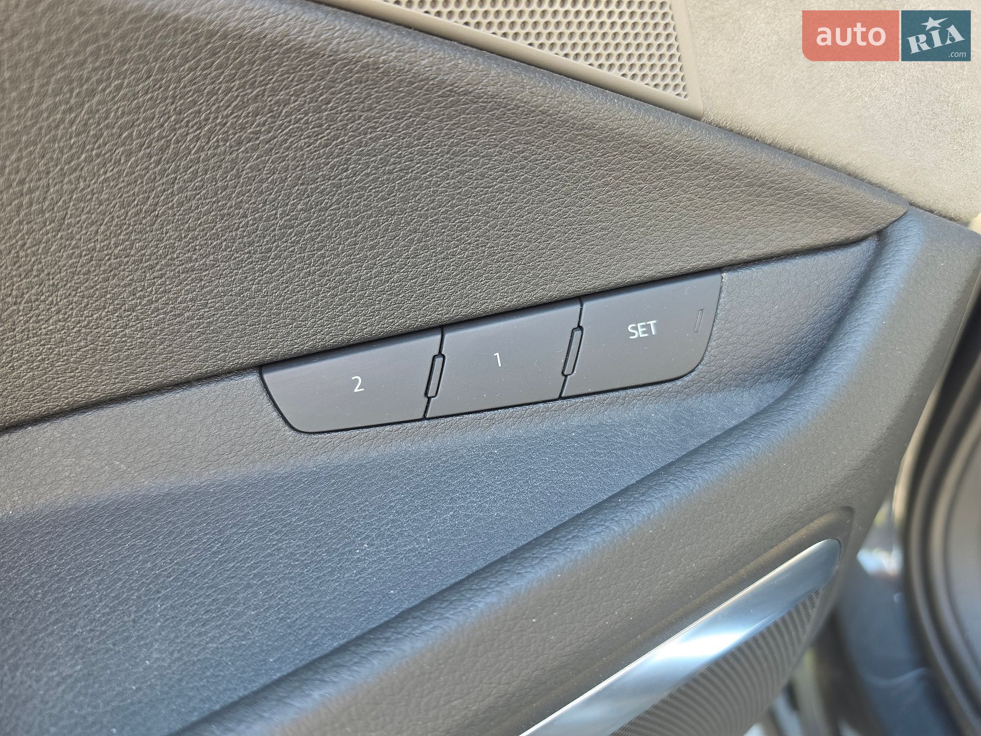 Audi e-tron 2020 VIN WAUZZZGE8LB017797 фото оголошення 35 з 45