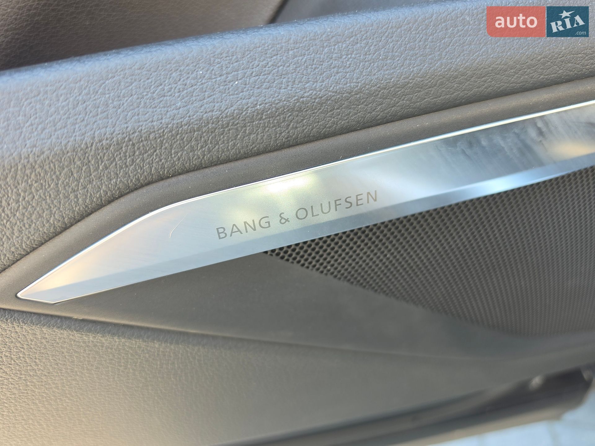 Audi e-tron 2020 VIN WAUZZZGE8LB017797 фото оголошення 37 з 45