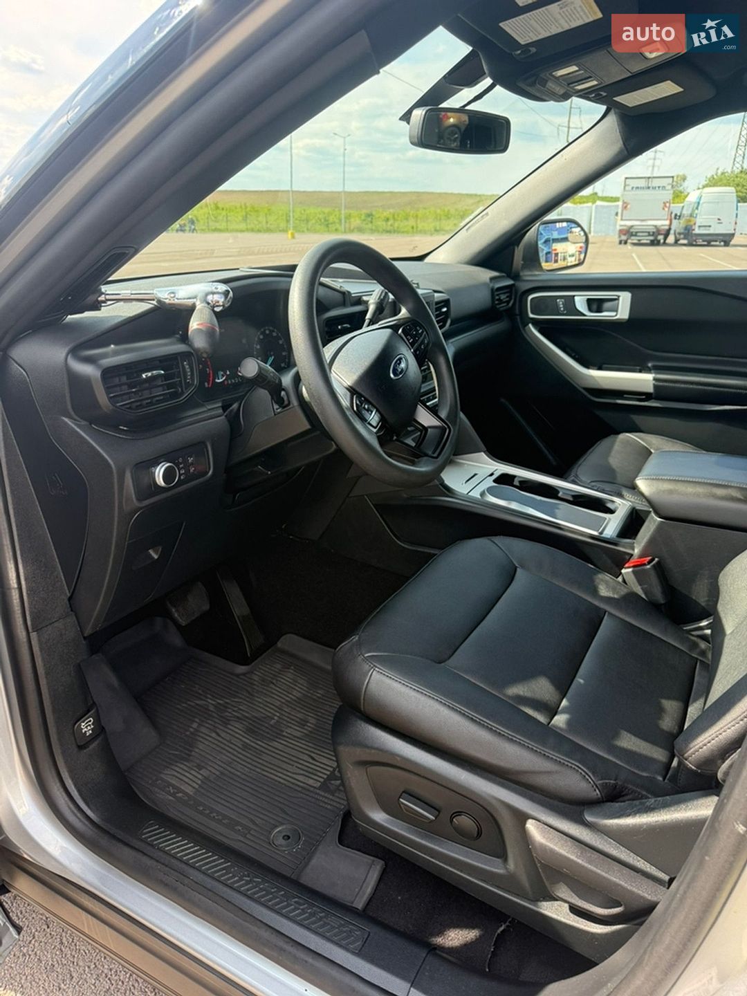 Ford Explorer 2019 VIN 1FM5K8AC8LGA03727 фото оголошення 10 з 20