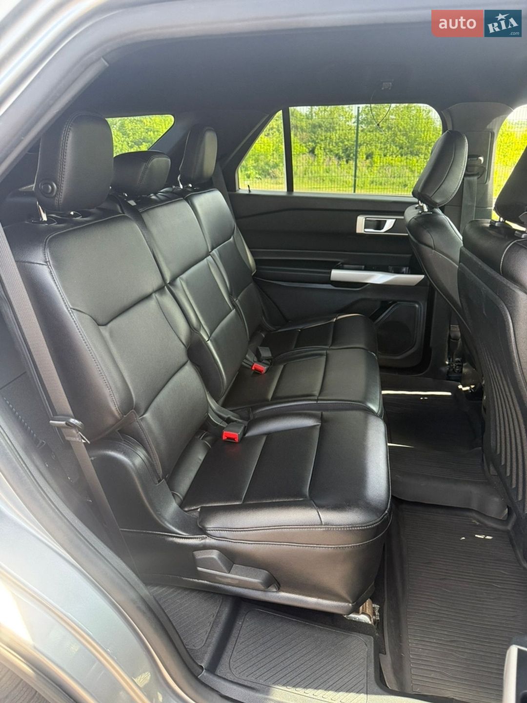 Ford Explorer 2019 VIN 1FM5K8AC8LGA03727 фото оголошення 15 з 20