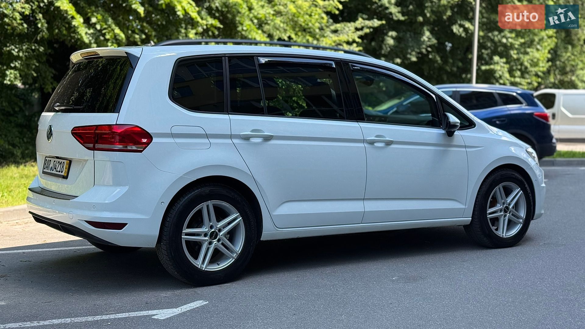 Volkswagen Touran 2019 VIN WVGZZZ1TZLW011446 фото оголошення 14 з 35