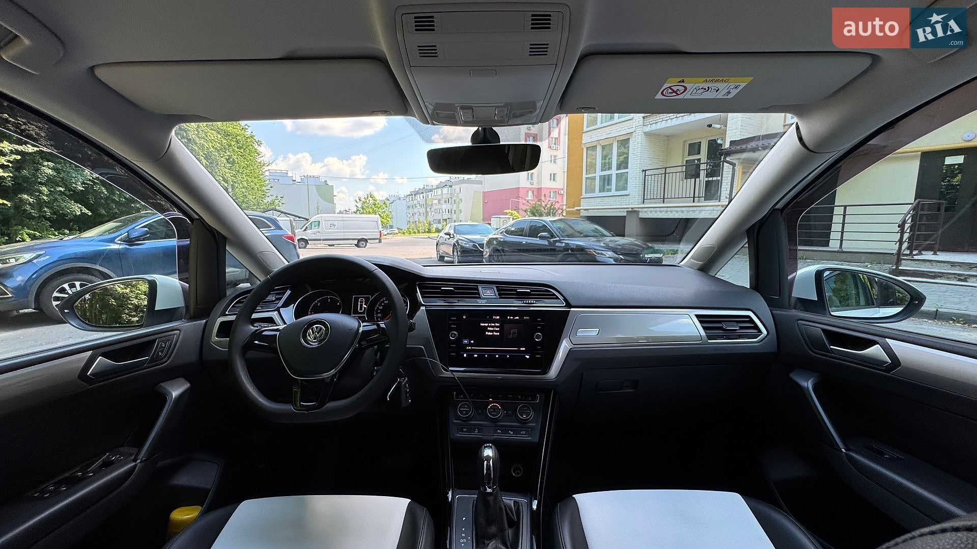 Volkswagen Touran 2019 VIN WVGZZZ1TZLW011446 фото оголошення 23 з 35