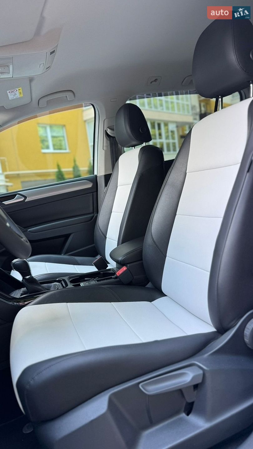 Volkswagen Touran 2019 VIN WVGZZZ1TZLW011446 фото оголошення 25 з 35
