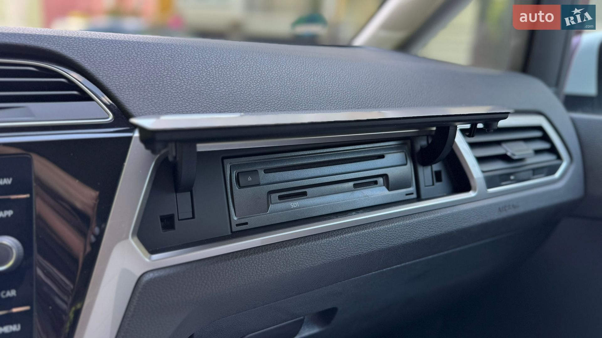 Volkswagen Touran 2019 VIN WVGZZZ1TZLW011446 фото оголошення 35 з 35