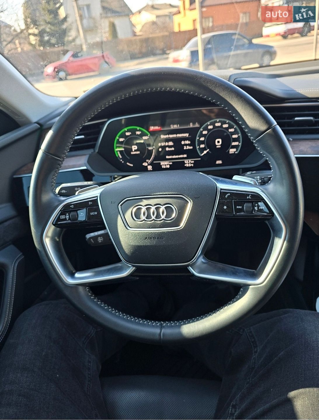 Audi e-tron 2019 VIN WA1VABGE7KB023213 фото оголошення 33 з 47