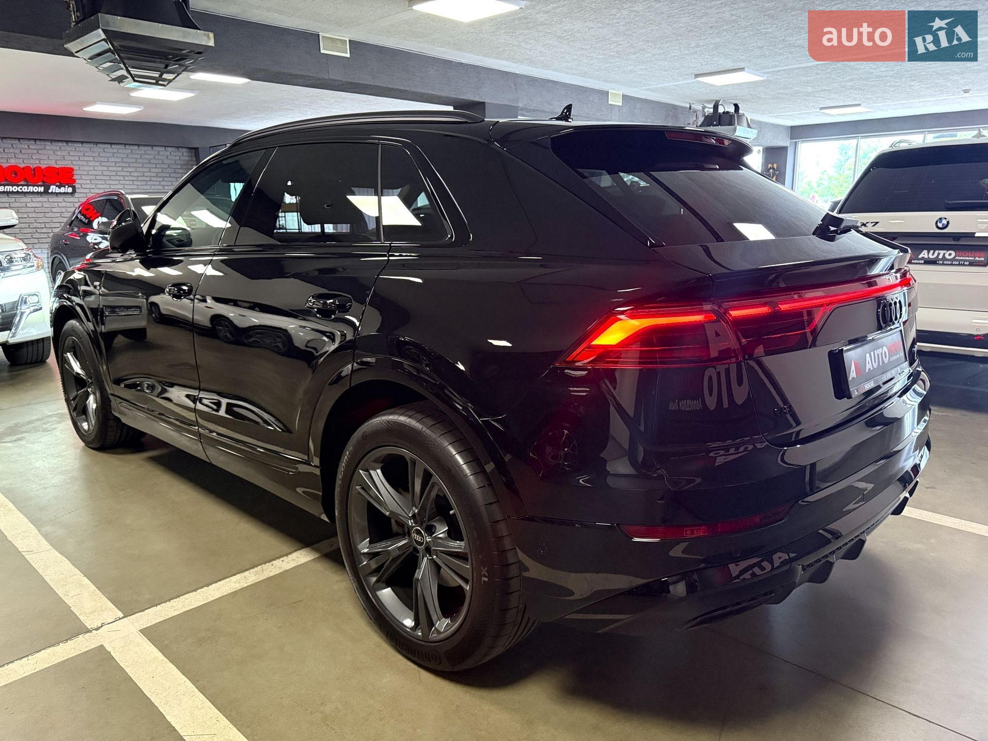 AUDI Q8 2025 VIN WAUZZZF17TD000220 фото оголошення 7 з 33