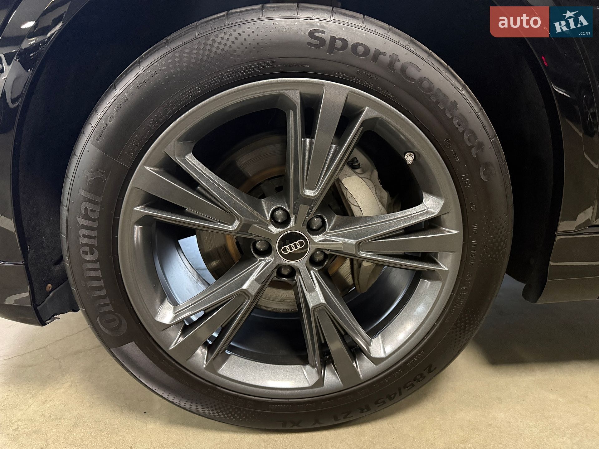 AUDI Q8 2025 VIN WAUZZZF17TD000220 фото оголошення 12 з 33