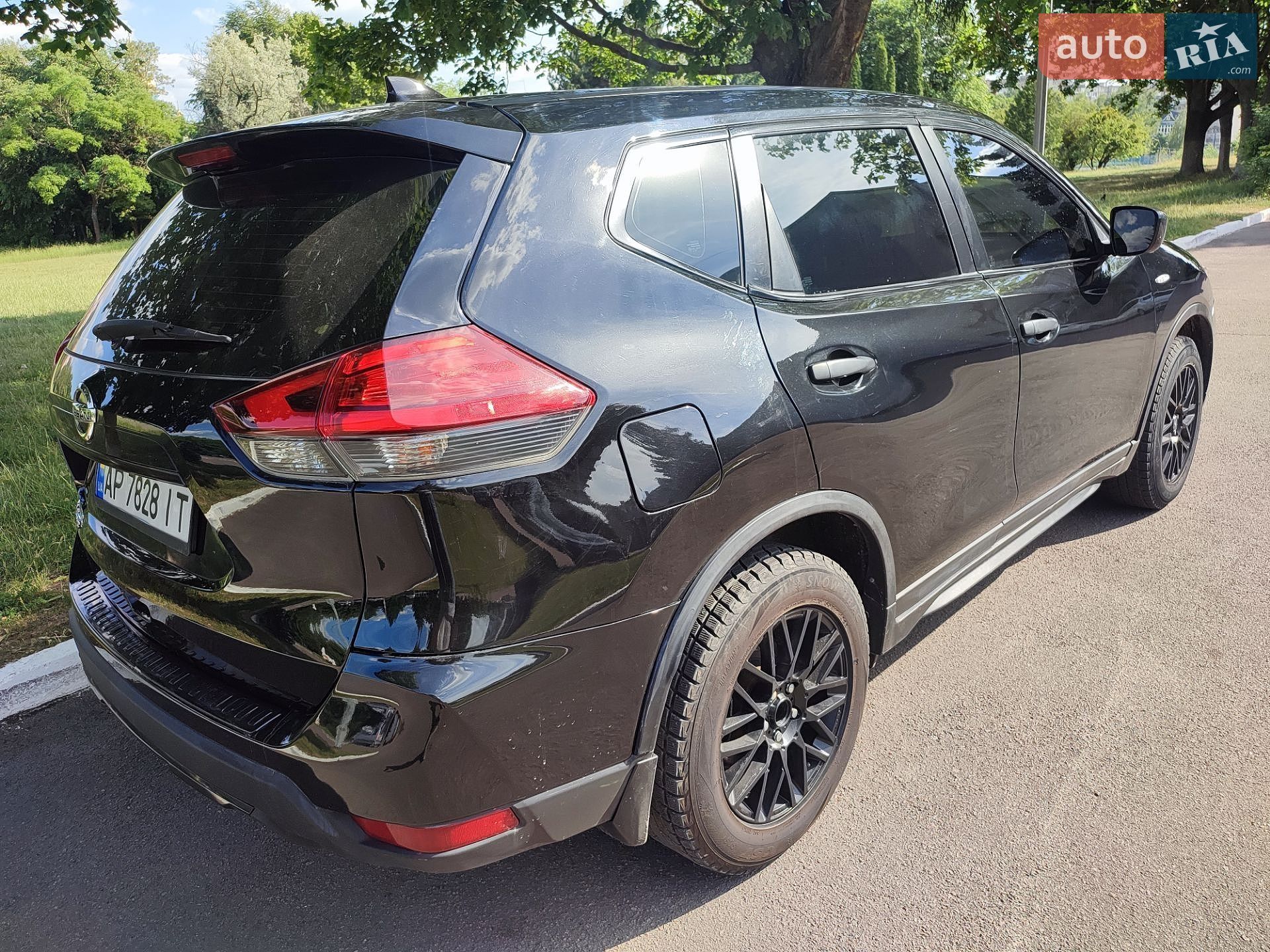 Nissan Rogue 2017 VIN KNMAT2MT8HP571217 фото оголошення 16 з 24