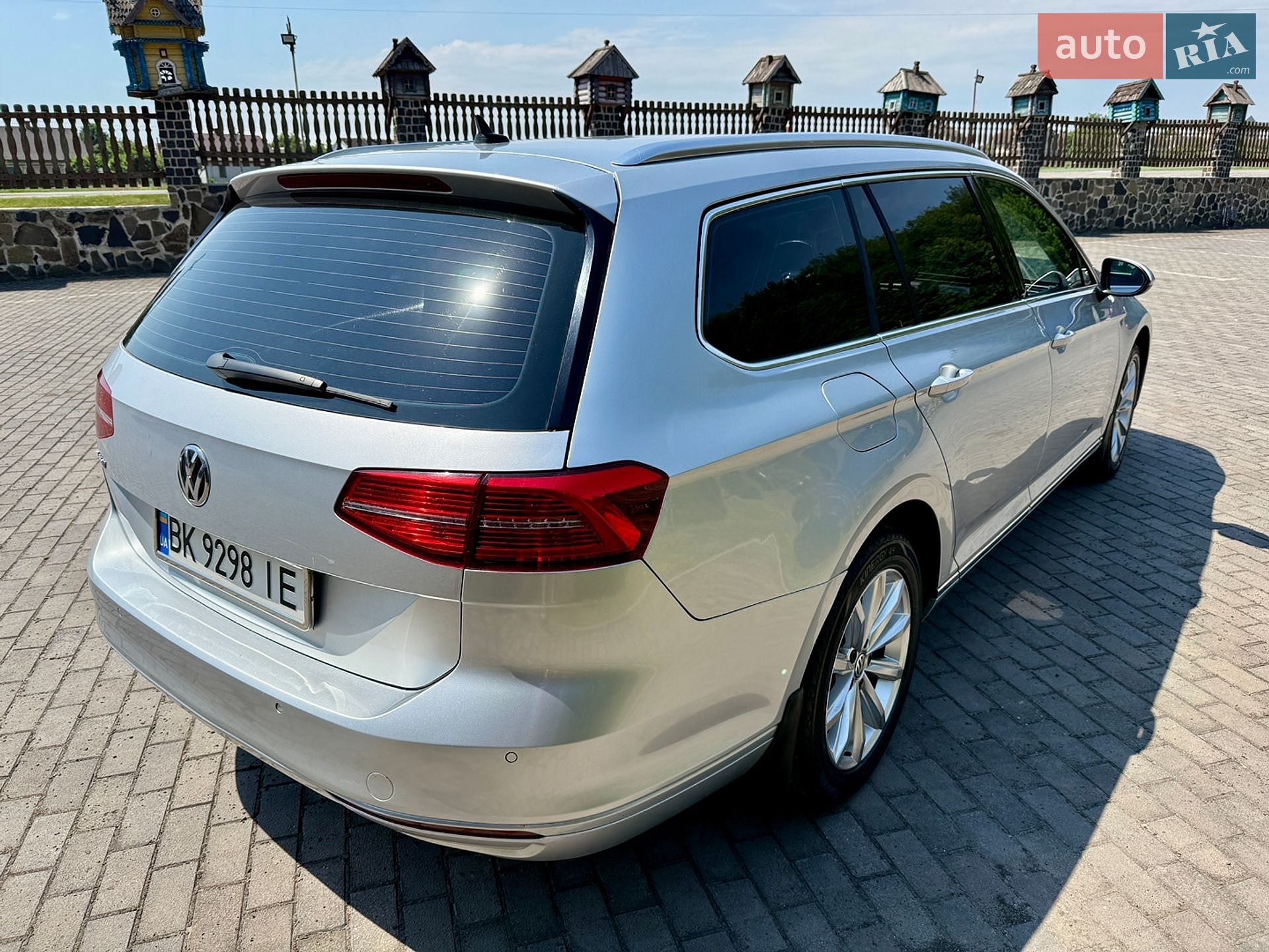Volkswagen Passat 2015 VIN WVWZZZ3CZFE461538 фото оголошення 2 з 35